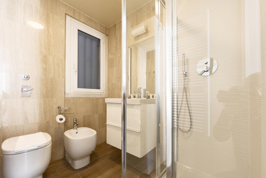 Heart Milan Apartments Duomo Sanbarnaba Екстер'єр фото